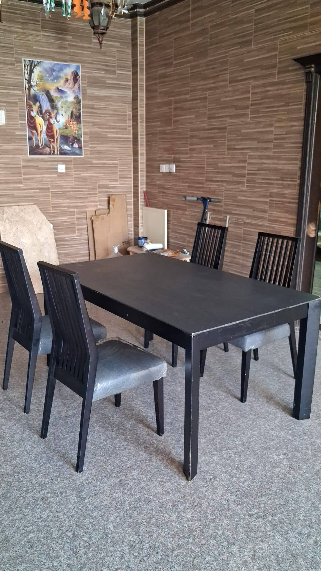 سفره ب أربع كراسي للبيع