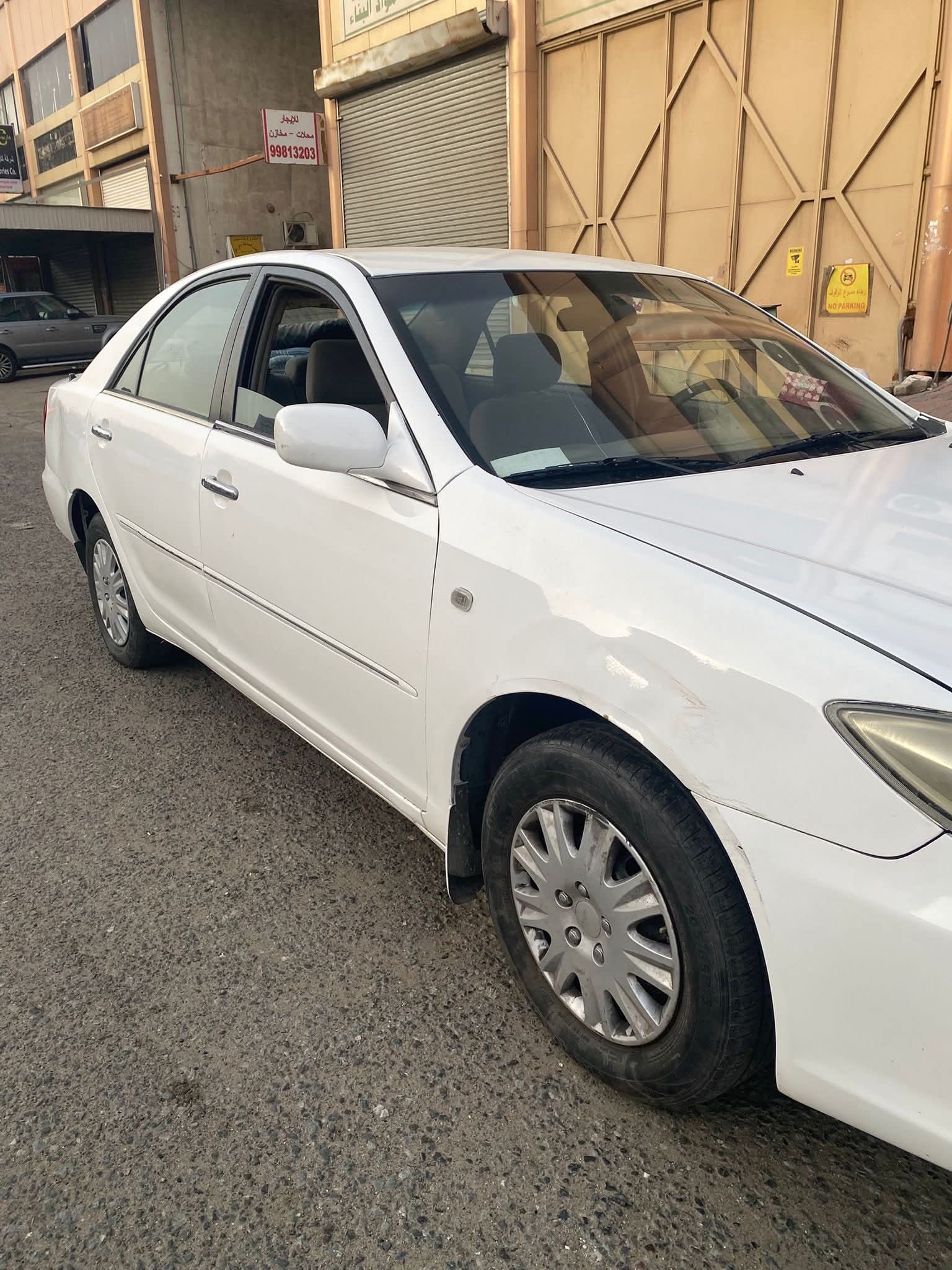 بيعه سريعه   تايوتا كامري ٢٠٠٤ / ٤ سلندر