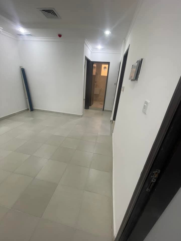 شقق للاجار بحولي قطعه 12 شارع قتيبه