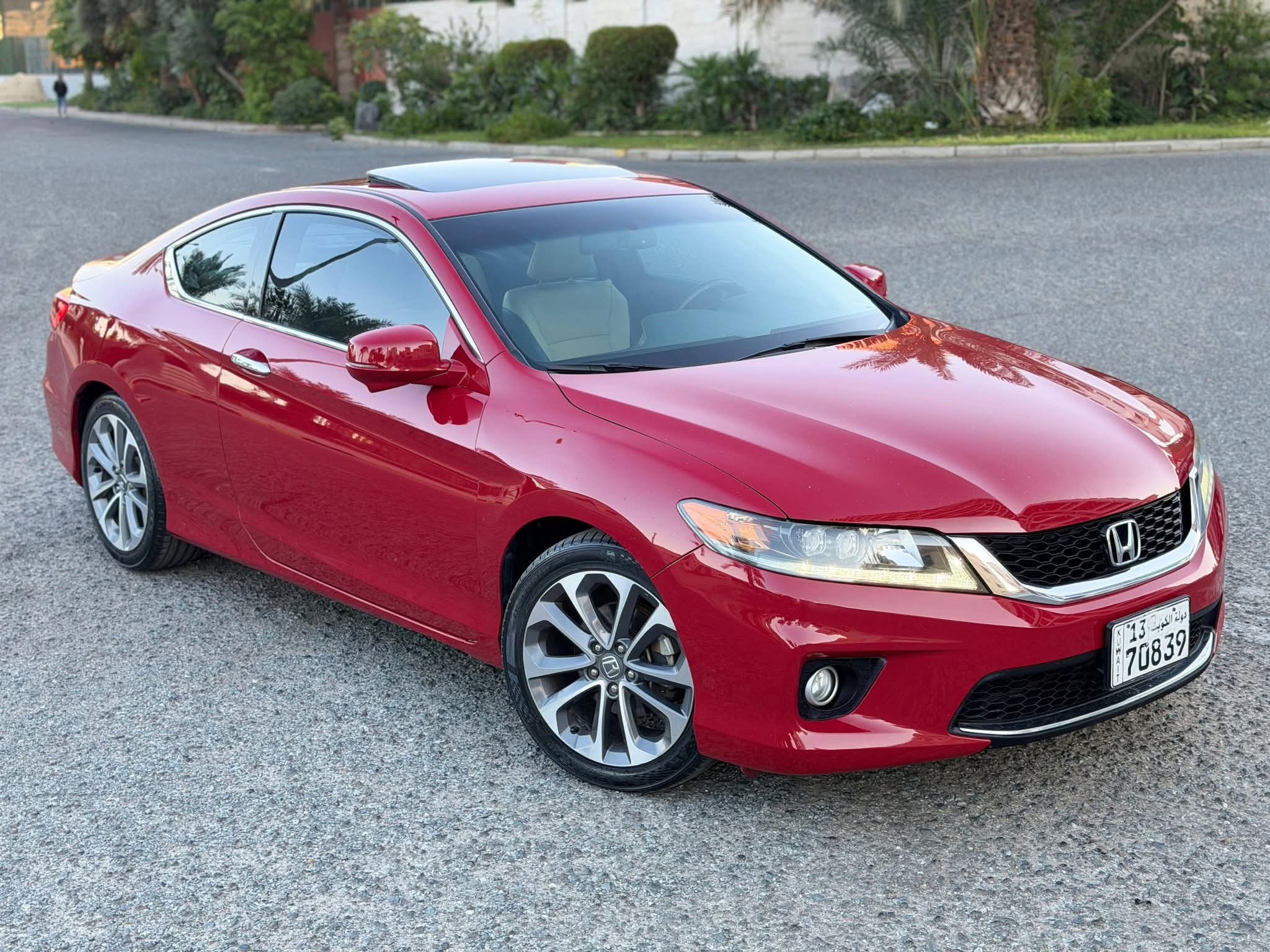 للبيع سياره هوندا اكورد كوبيه مديل ٢٠١٥ شرط الفحص