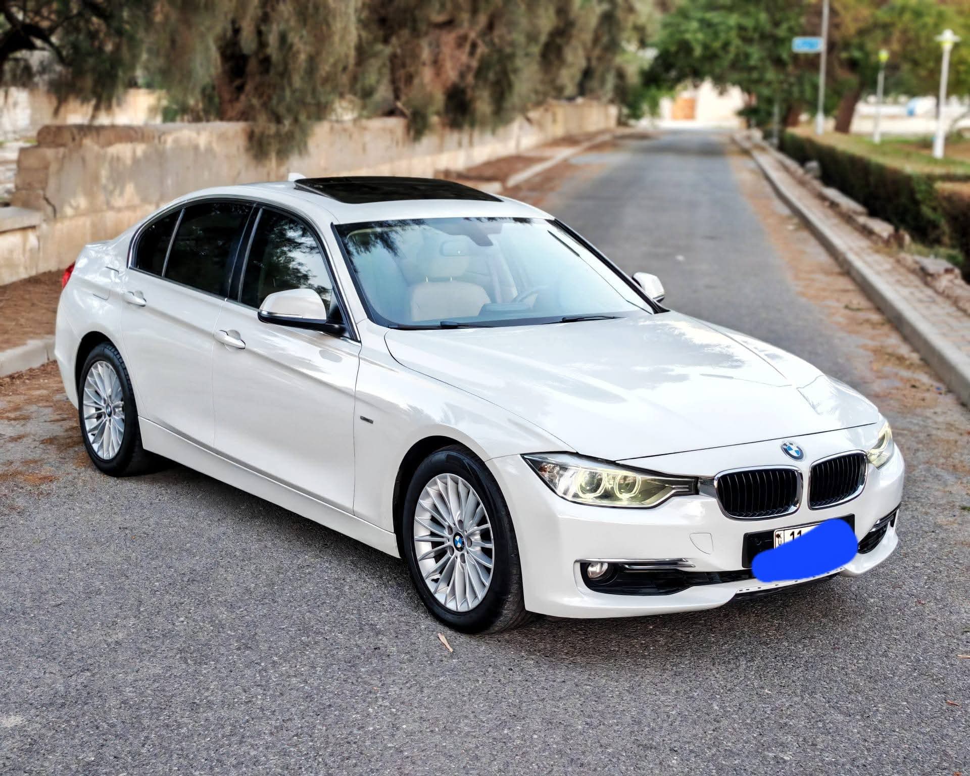 بي ام دبليو 320i 2014 لوكس