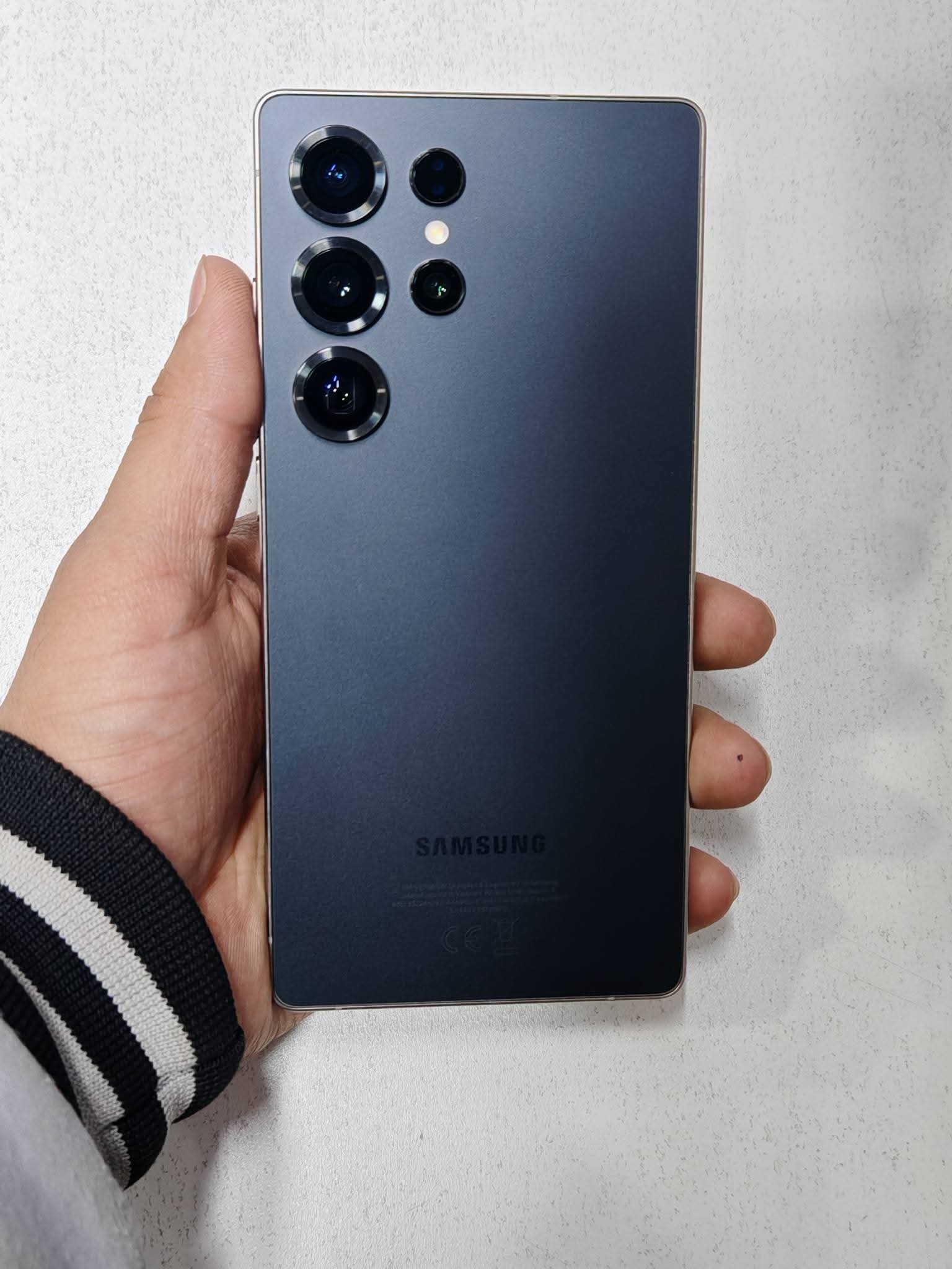 سامسونج إس 25 الترا مساحة تخزين 256 جيجا بايت اللون الأسود