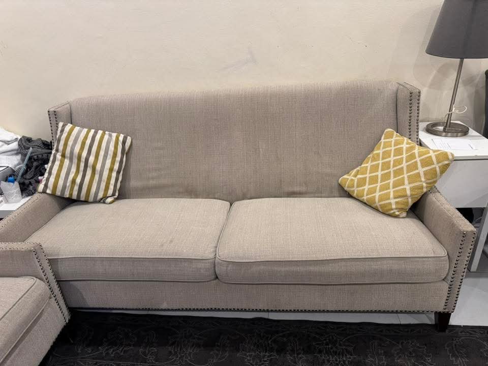 غرفه جلوس مستعملة وبحاله جيده