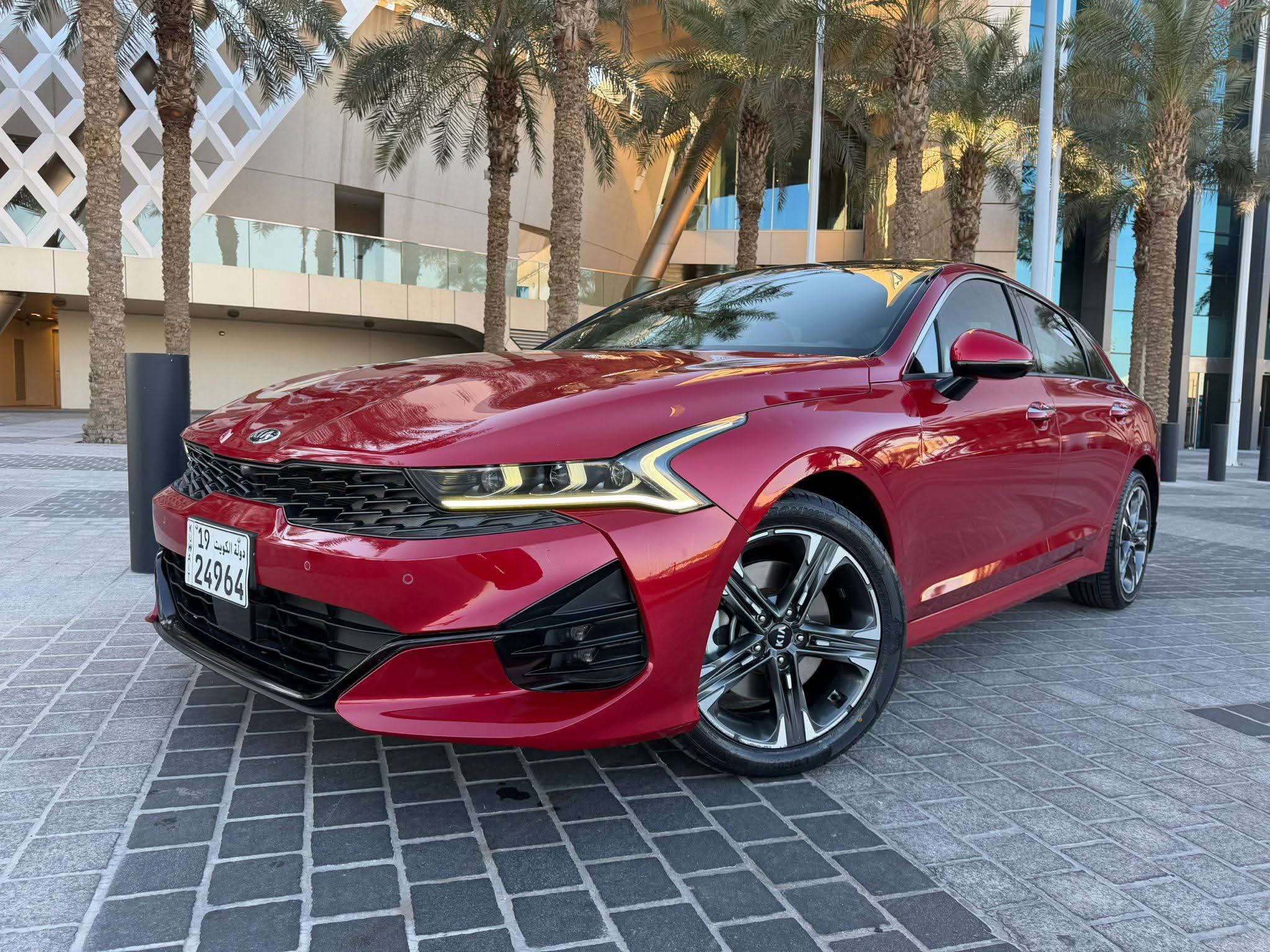 للبيع سياره كيا K5 مديل ٢٠٢١