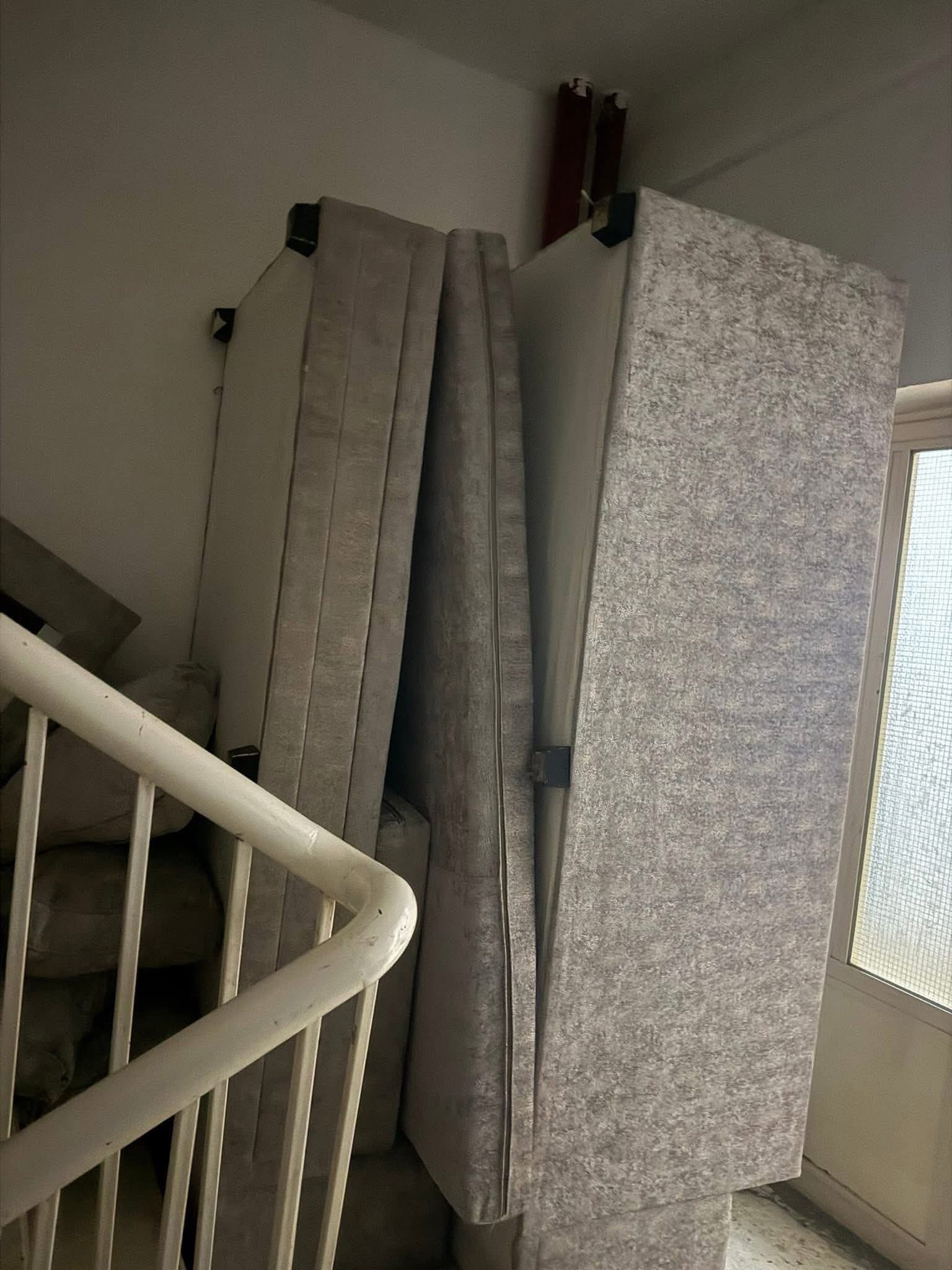 يوجد ركنه للبيع جديده استعمال بسيط