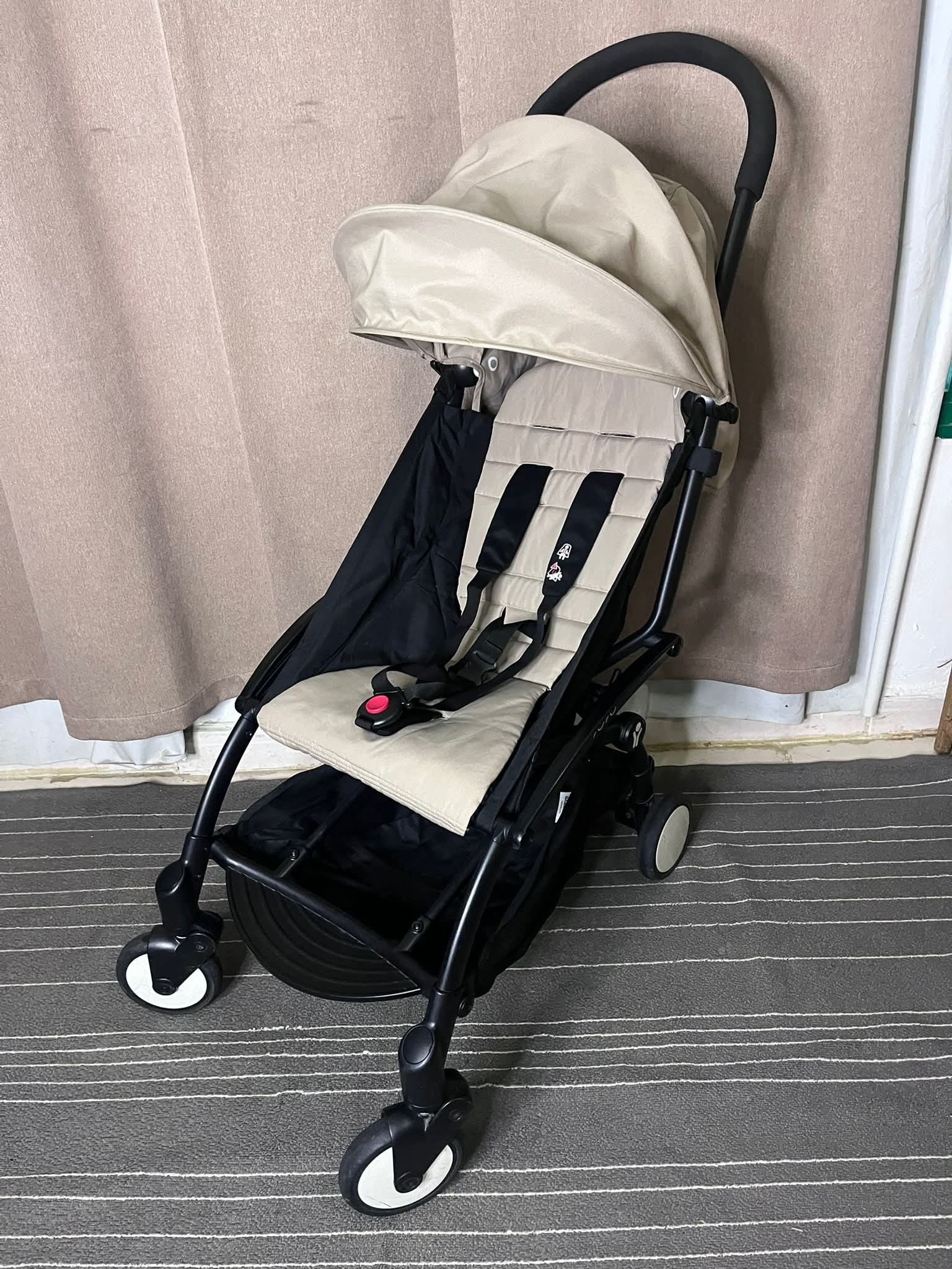 للبيع عربانه اطفال yoyo  مستعملة