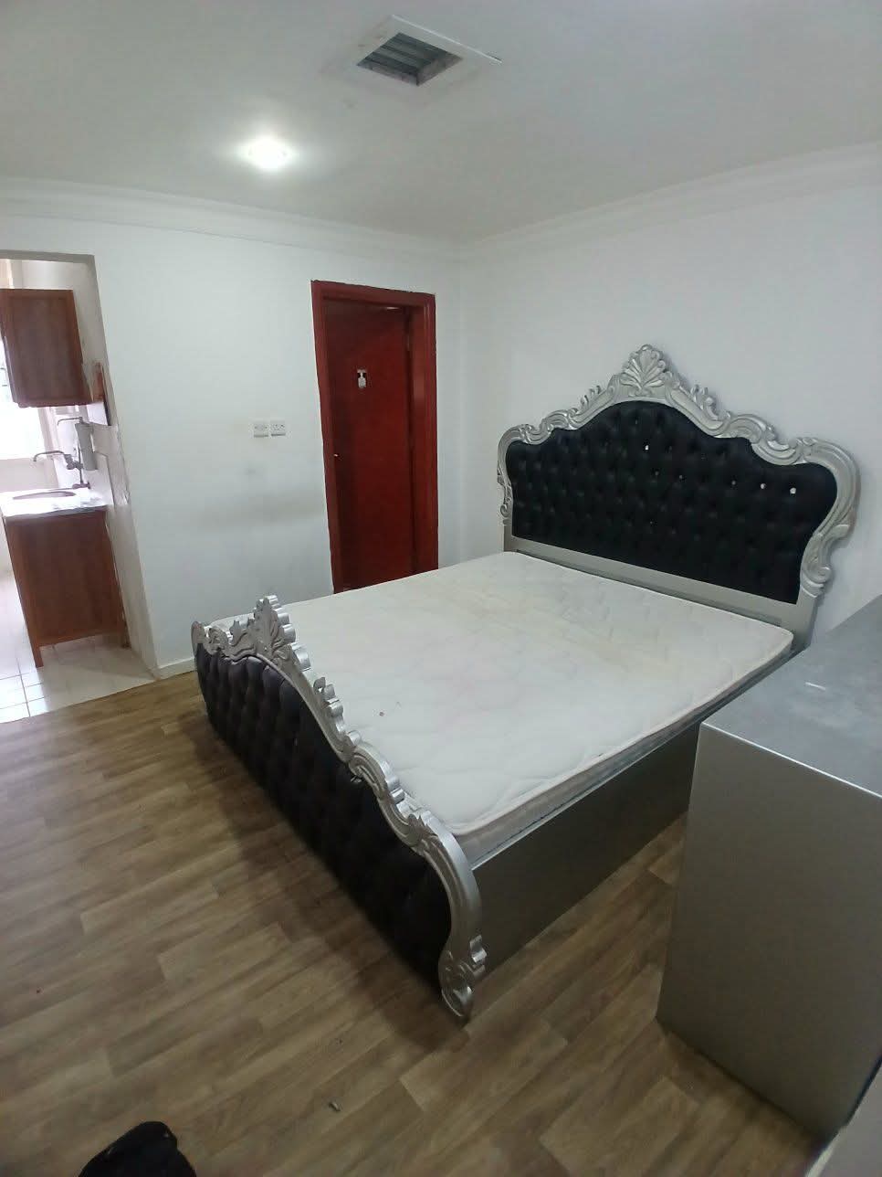 غرفة نوم للبيع