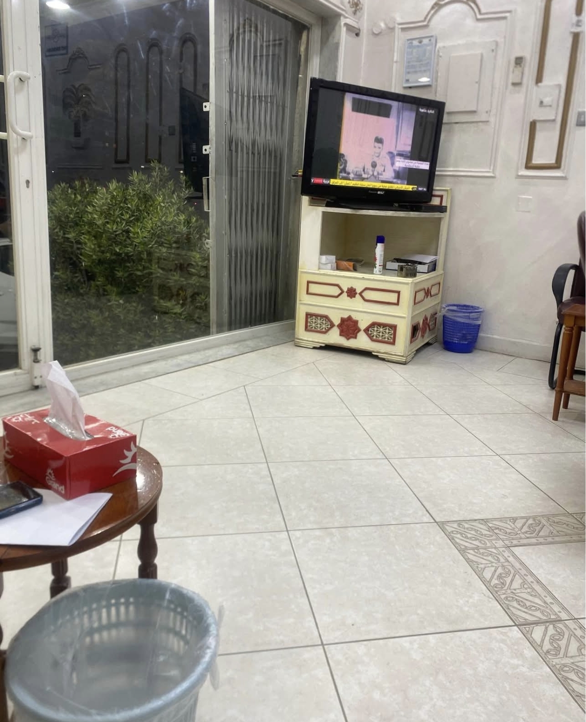 مشاركة سكن غرفة كبيره محتاج شخص