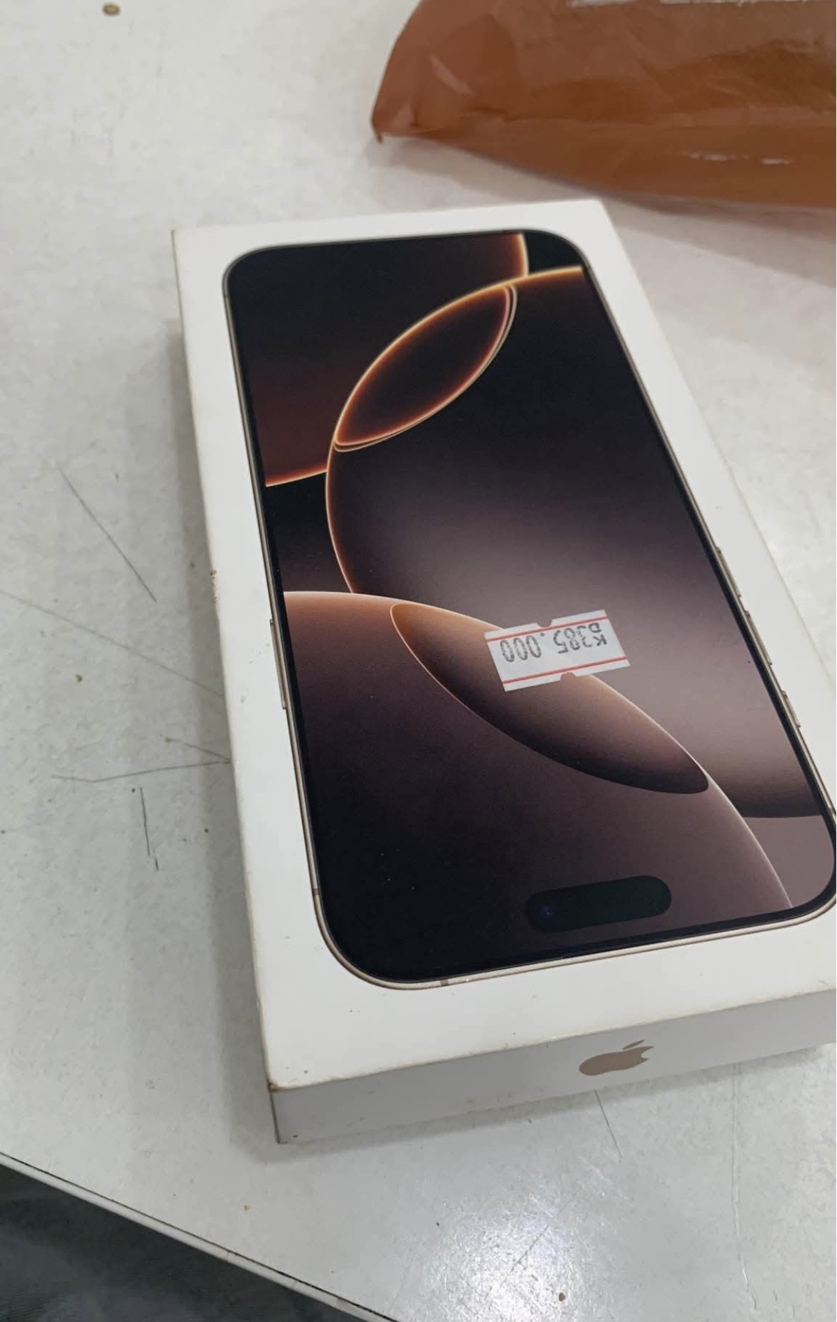 آيفون ١٦ برو ماكس ٢٥٦ جيجابايت، جديد تمامًا للبيع. البطارية ٩٢٪