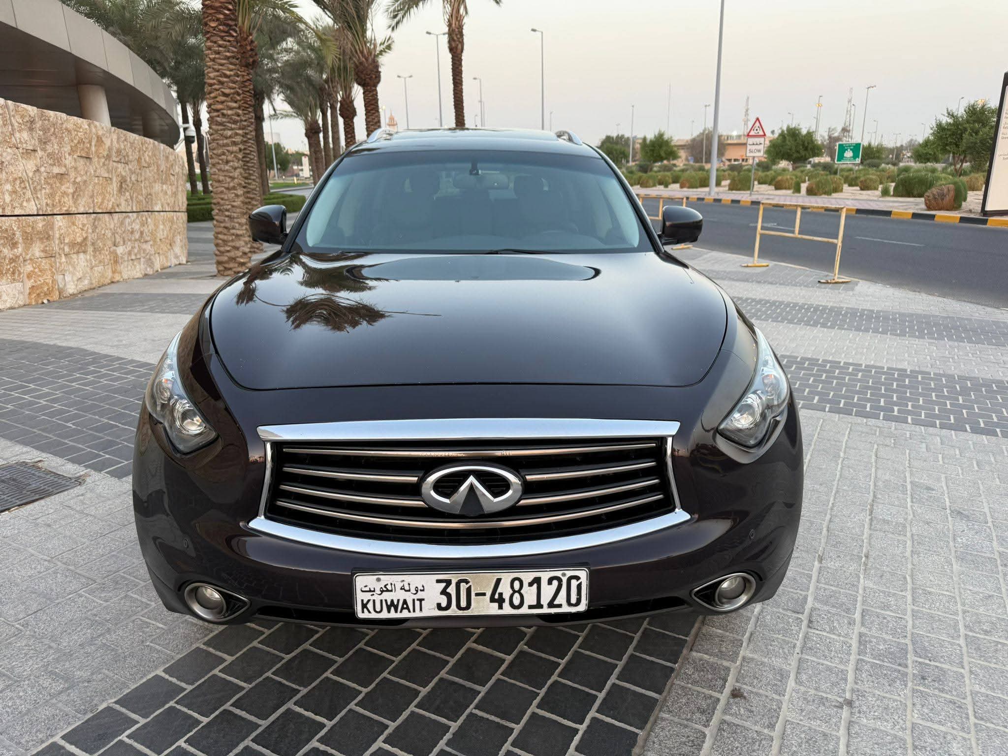 للبيع جيب انفنتي QX70S مديل ٢٠١٤
