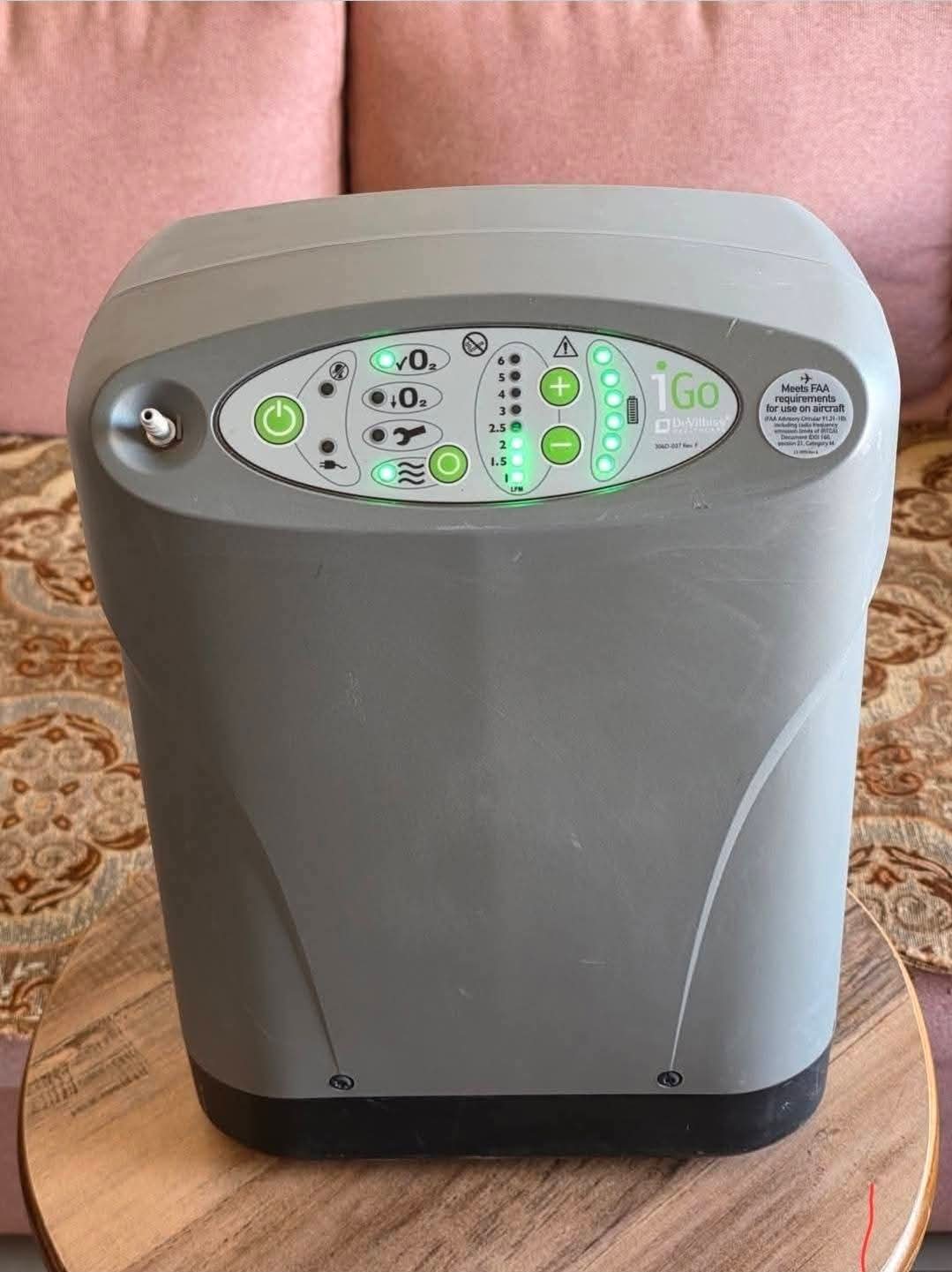 جهاز مولد اكسجين أمريكي محمول. يشتغل بدون كهرباء