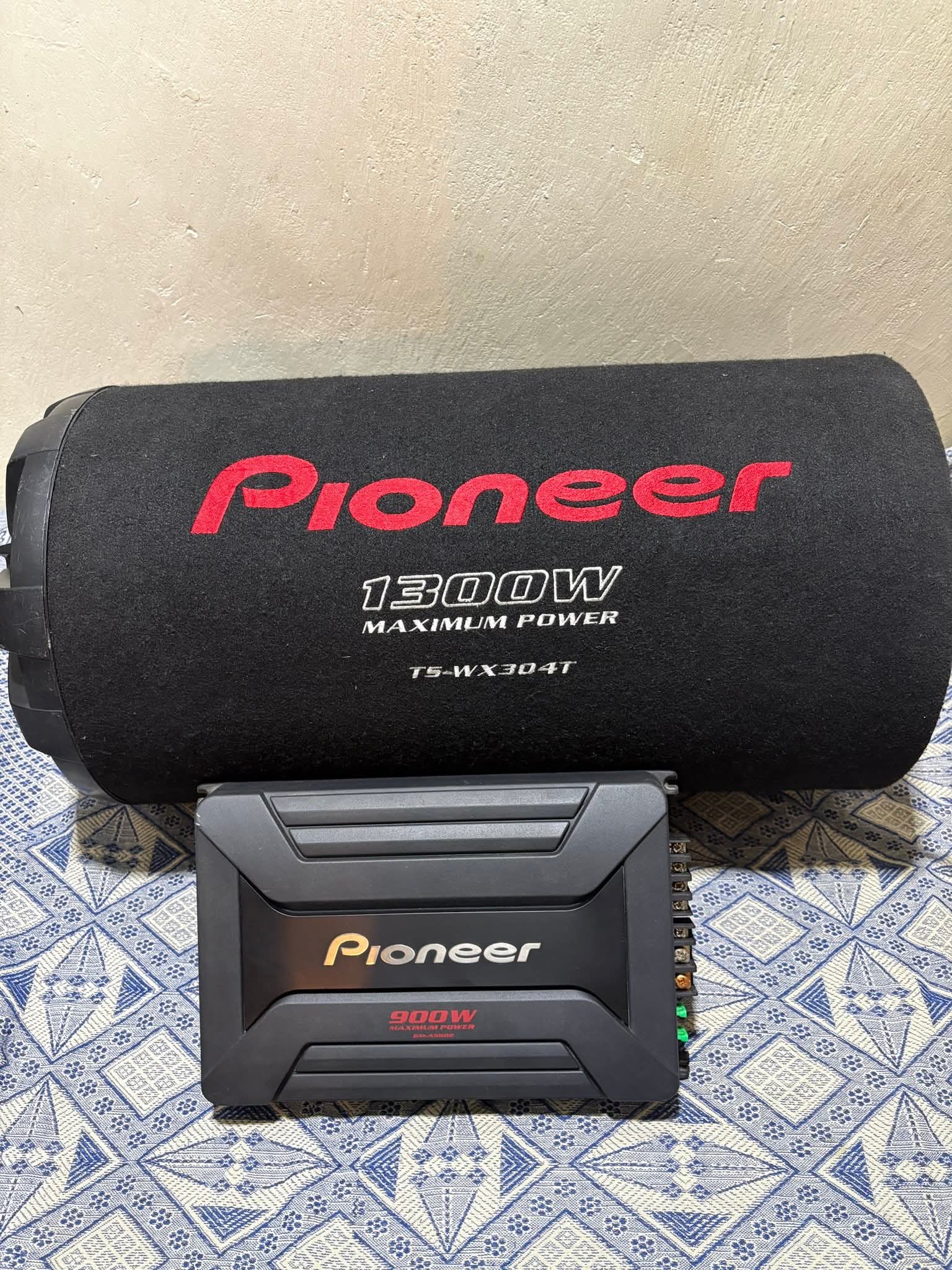 للبيع سيستم صوت سياره بازوكا بيونير 1300 وات