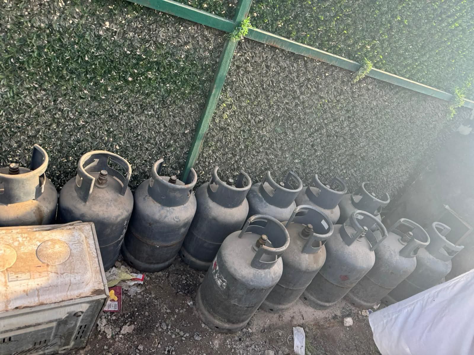 للبيع عدد ١٢ انبوبه ( غاز)