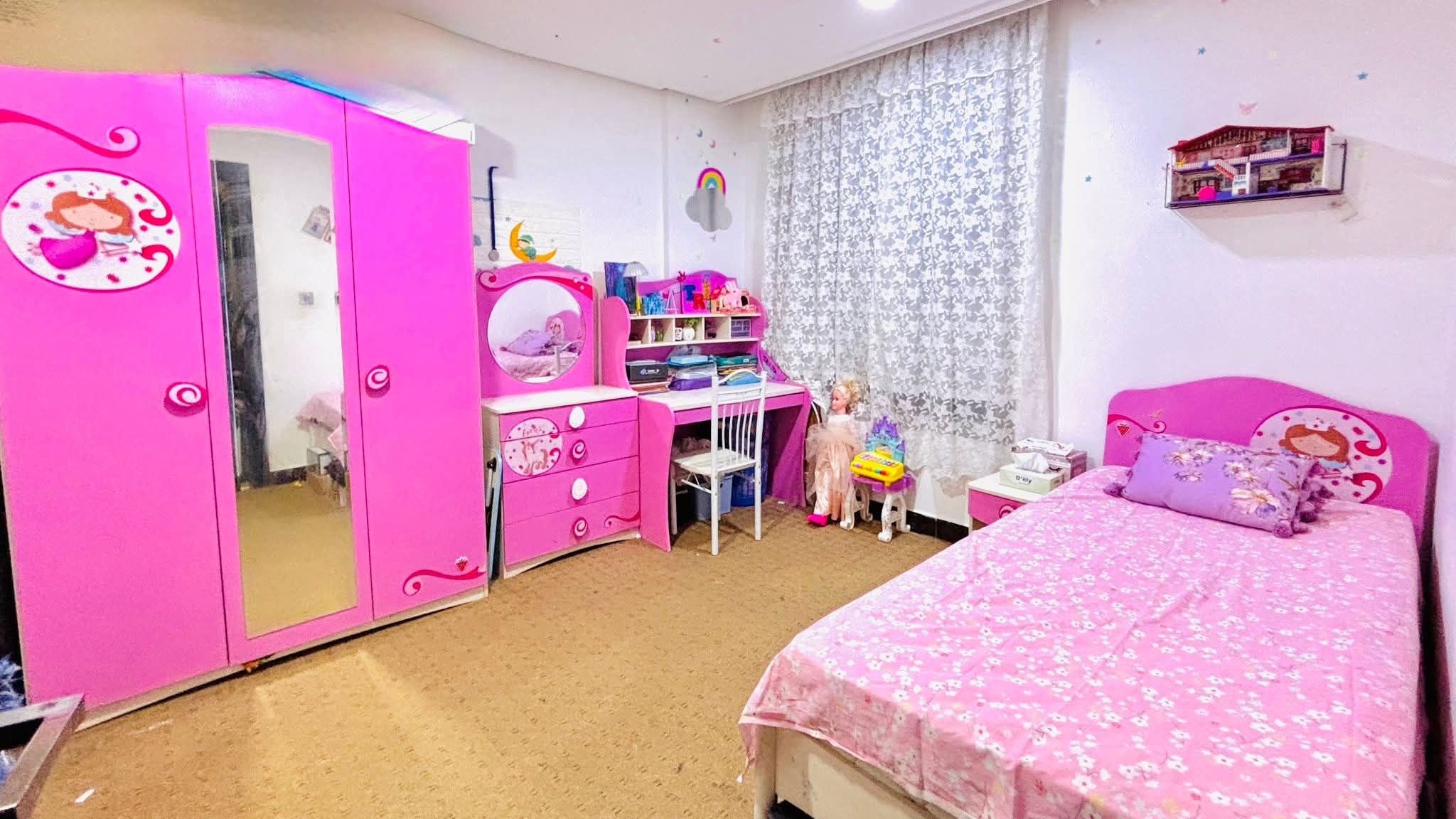 غرفة أطفال بناتي للبيع