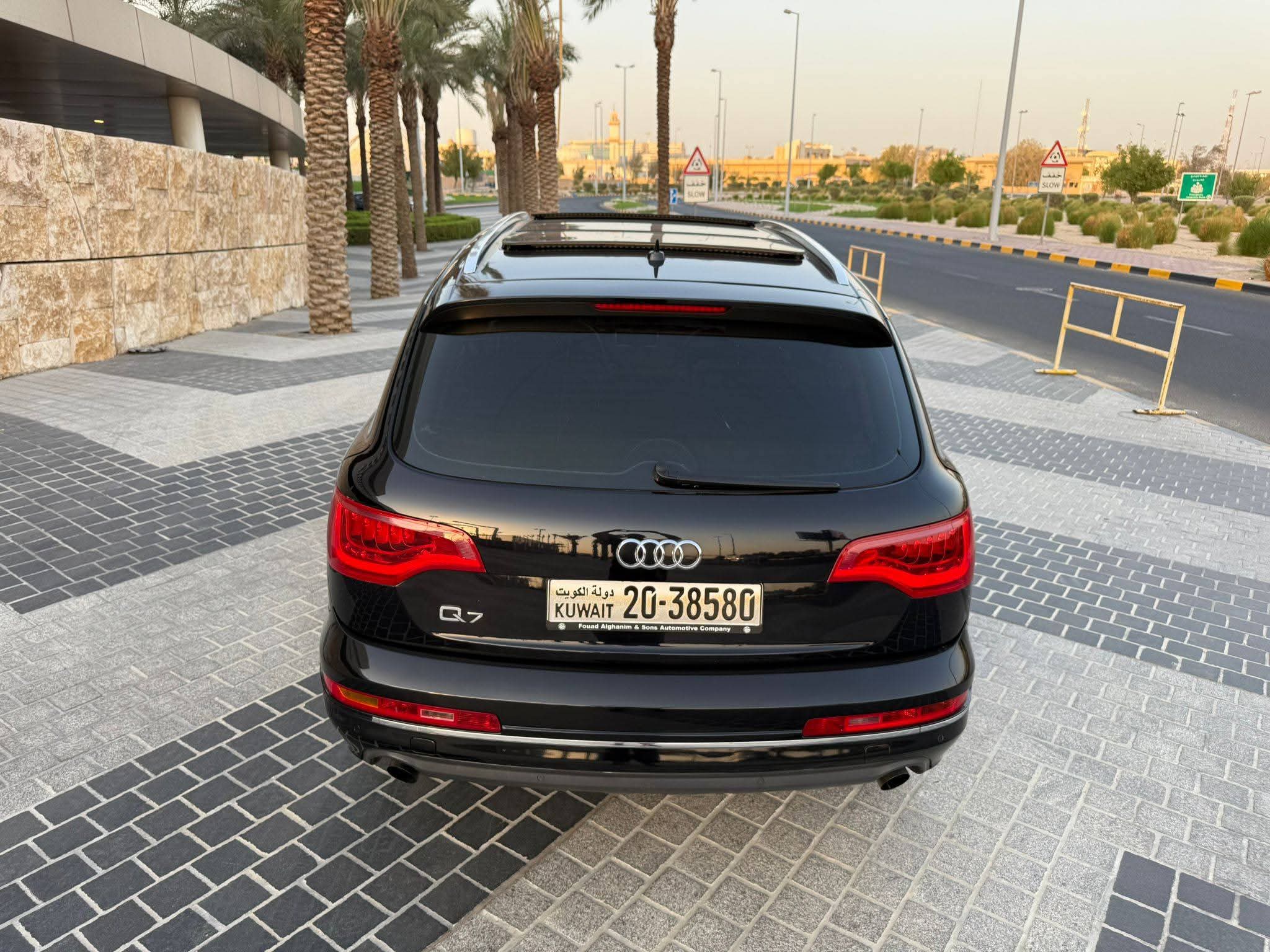 للبيع جيب اودي Q7 مديل ٢٠١٣ - صورة 7