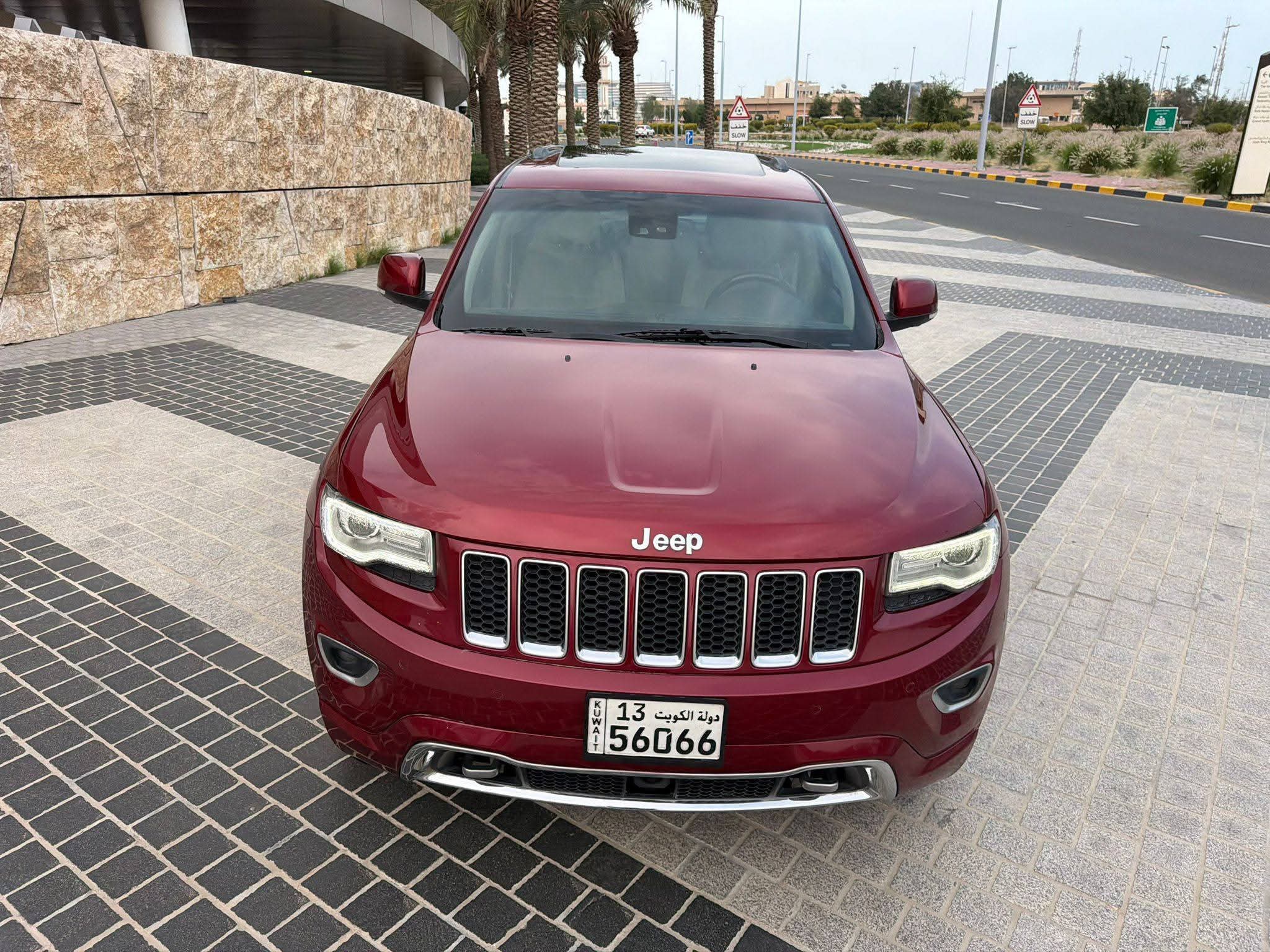 للبيع جيب جراند شيروكي مديل ٢٠١٤ - صورة 3