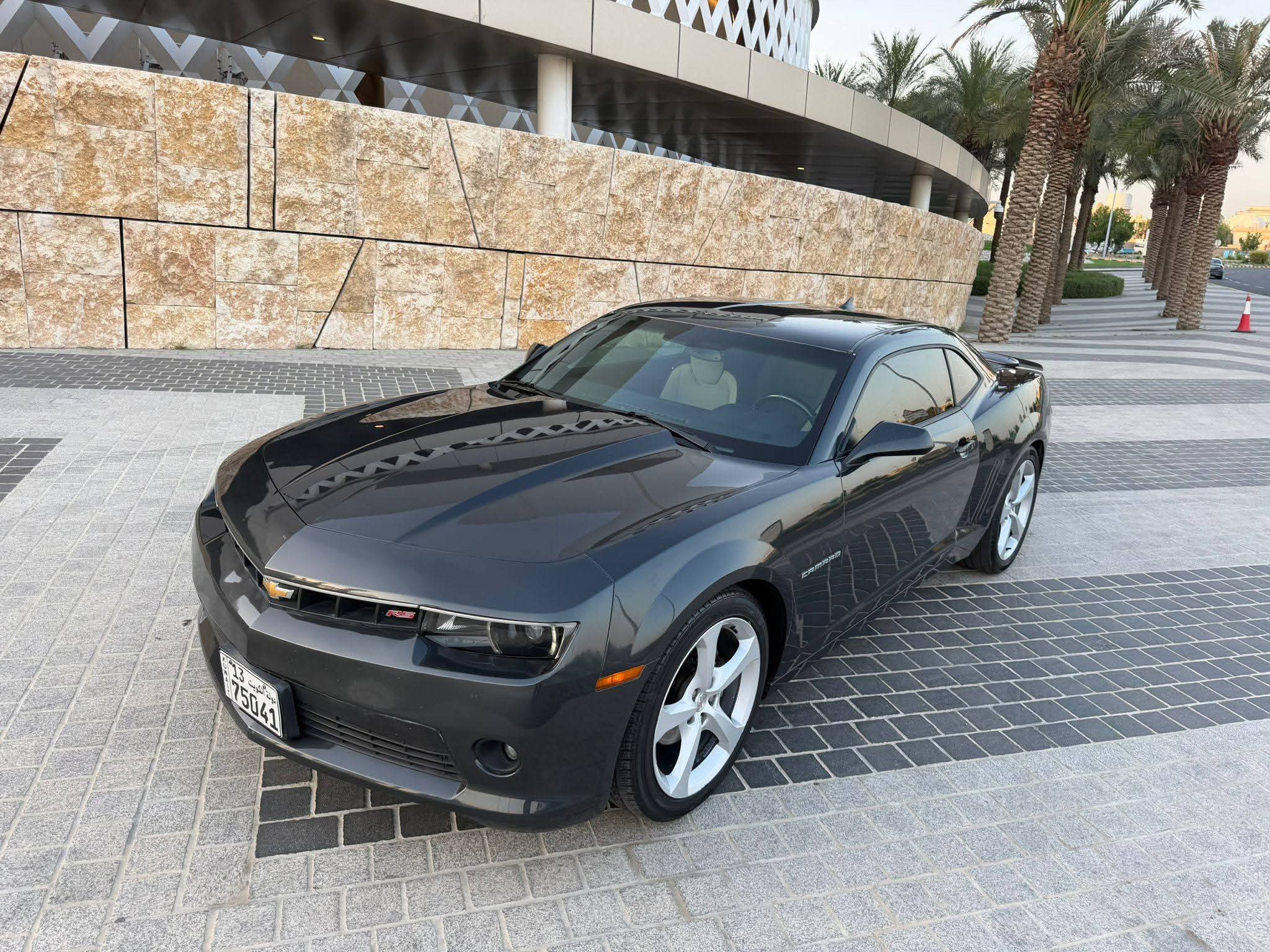 للبيع سياره كمارو RS مديل ٢٠١٥ - صورة 3