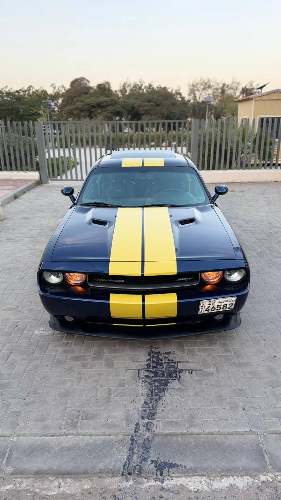 للبيع سياره دودج تشالنجر SRT مديل ٢٠١٣