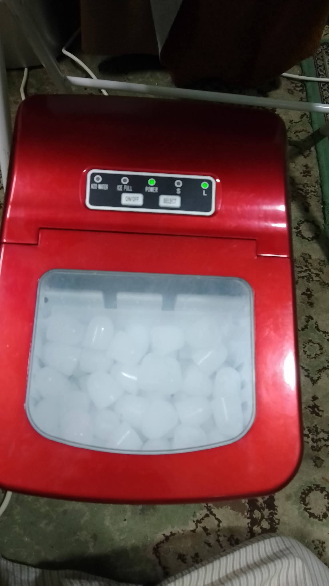 صانعة مكعبات التلج وانسا بحالة ممتازة