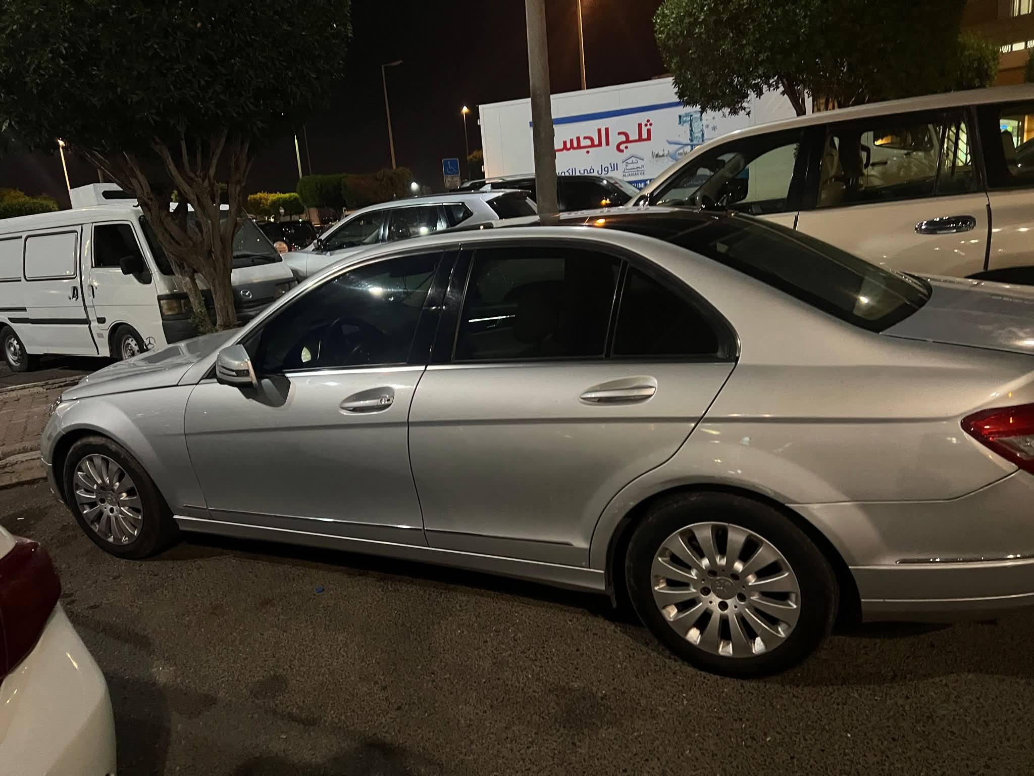 مرسيدس C300 2011- للبيع - صورة 5
