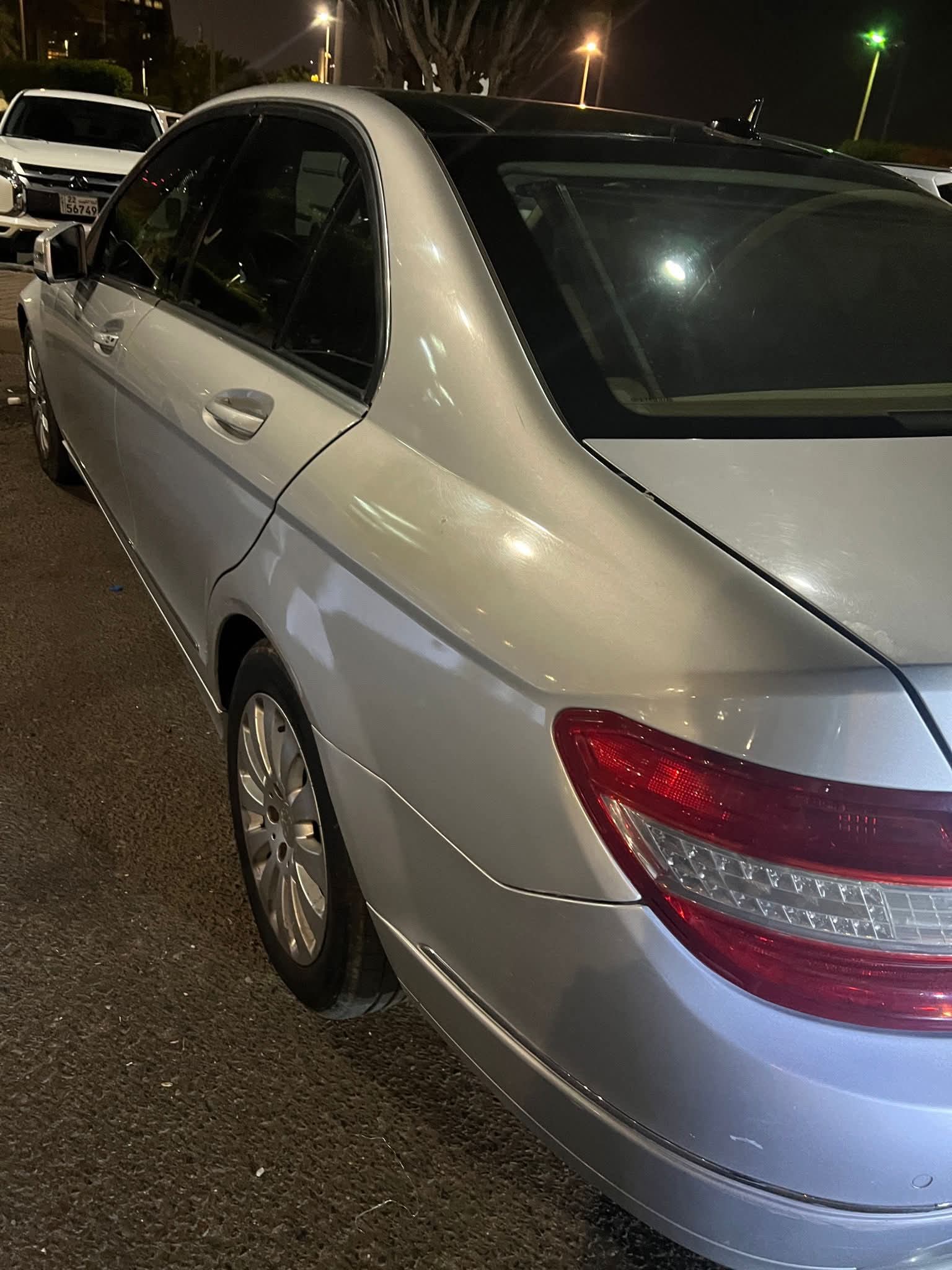 مرسيدس C300 2011- للبيع - صورة 7
