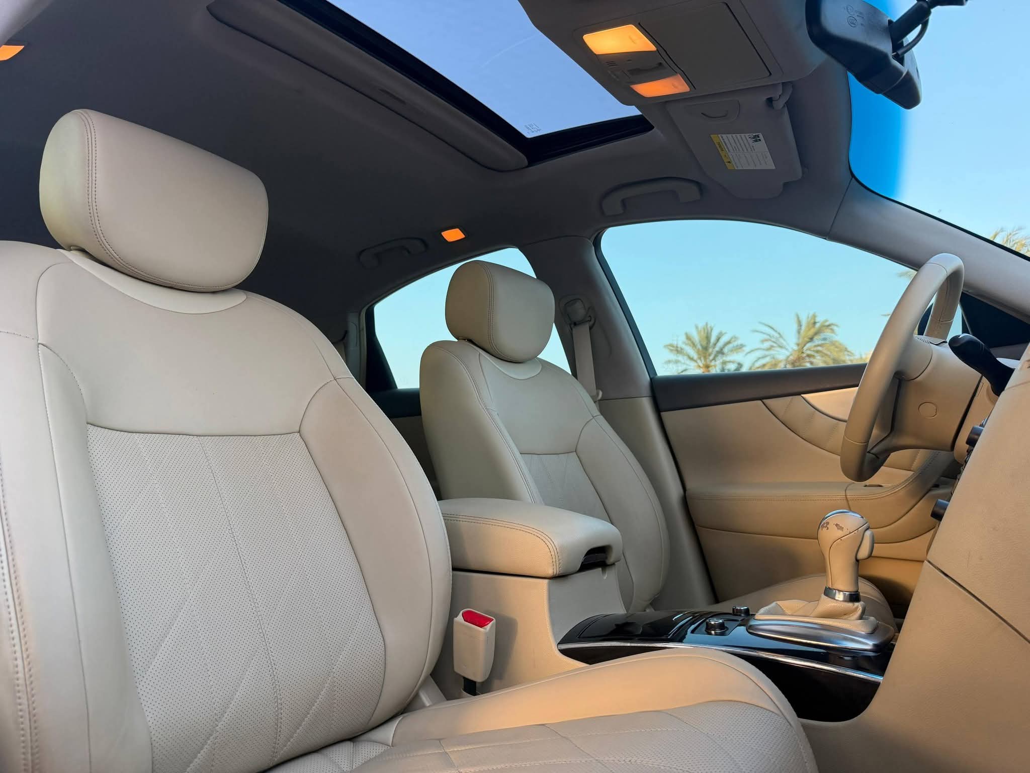 للبيع جيب انفنتي QX70S مديل ٢٠١٦ - صورة 14