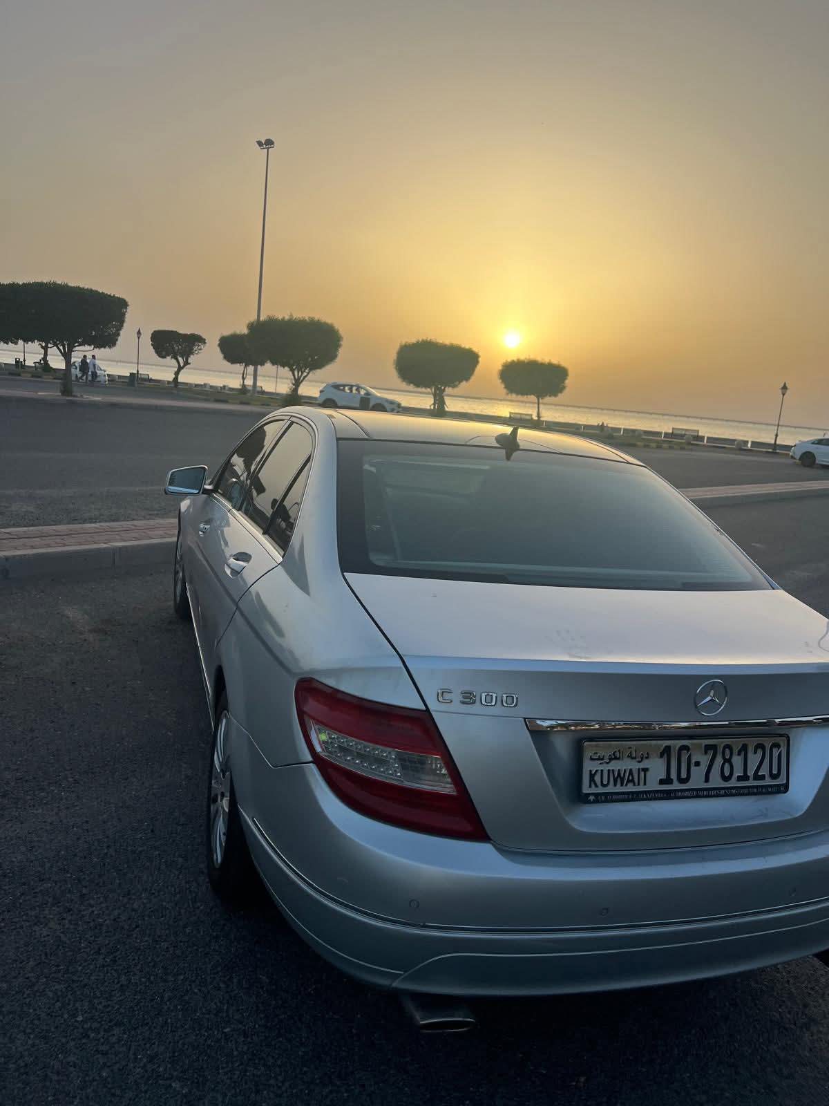 مرسيدس C300 2011- للبيع - صورة 3