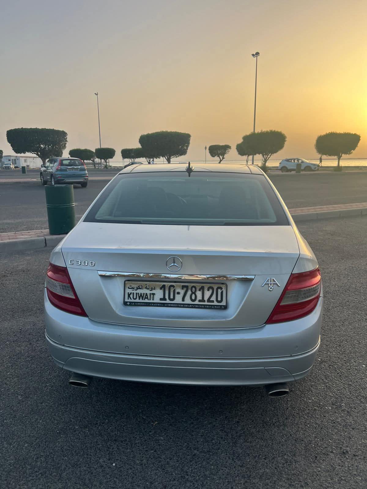 مرسيدس C300 2011- للبيع - صورة 4