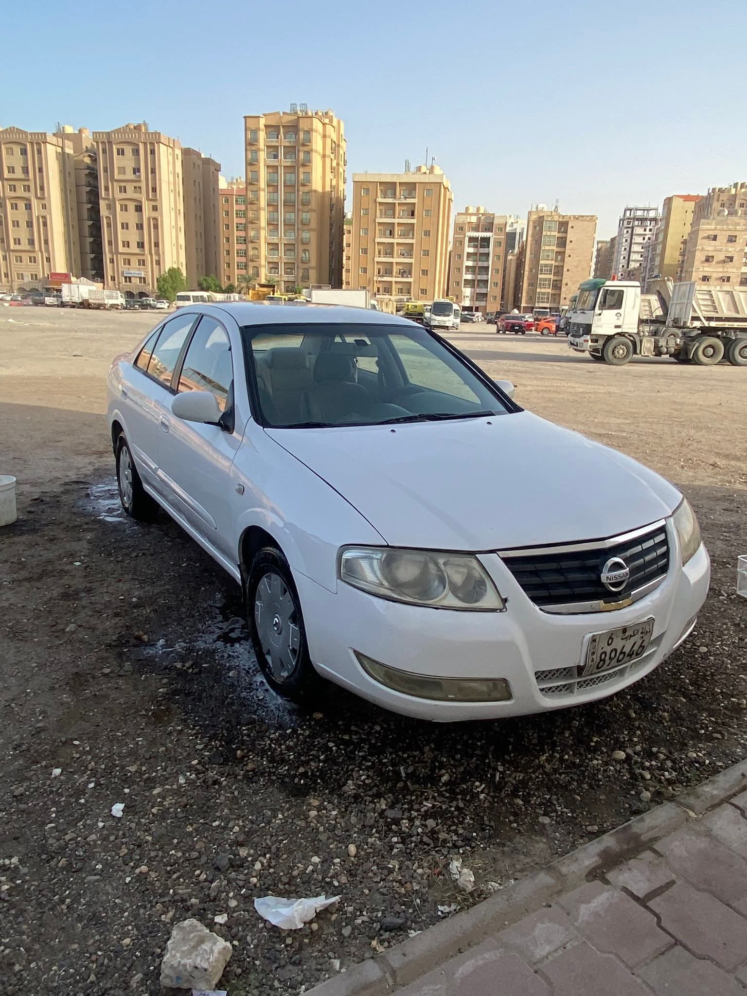 للبيع نيسان صني موديل 2010