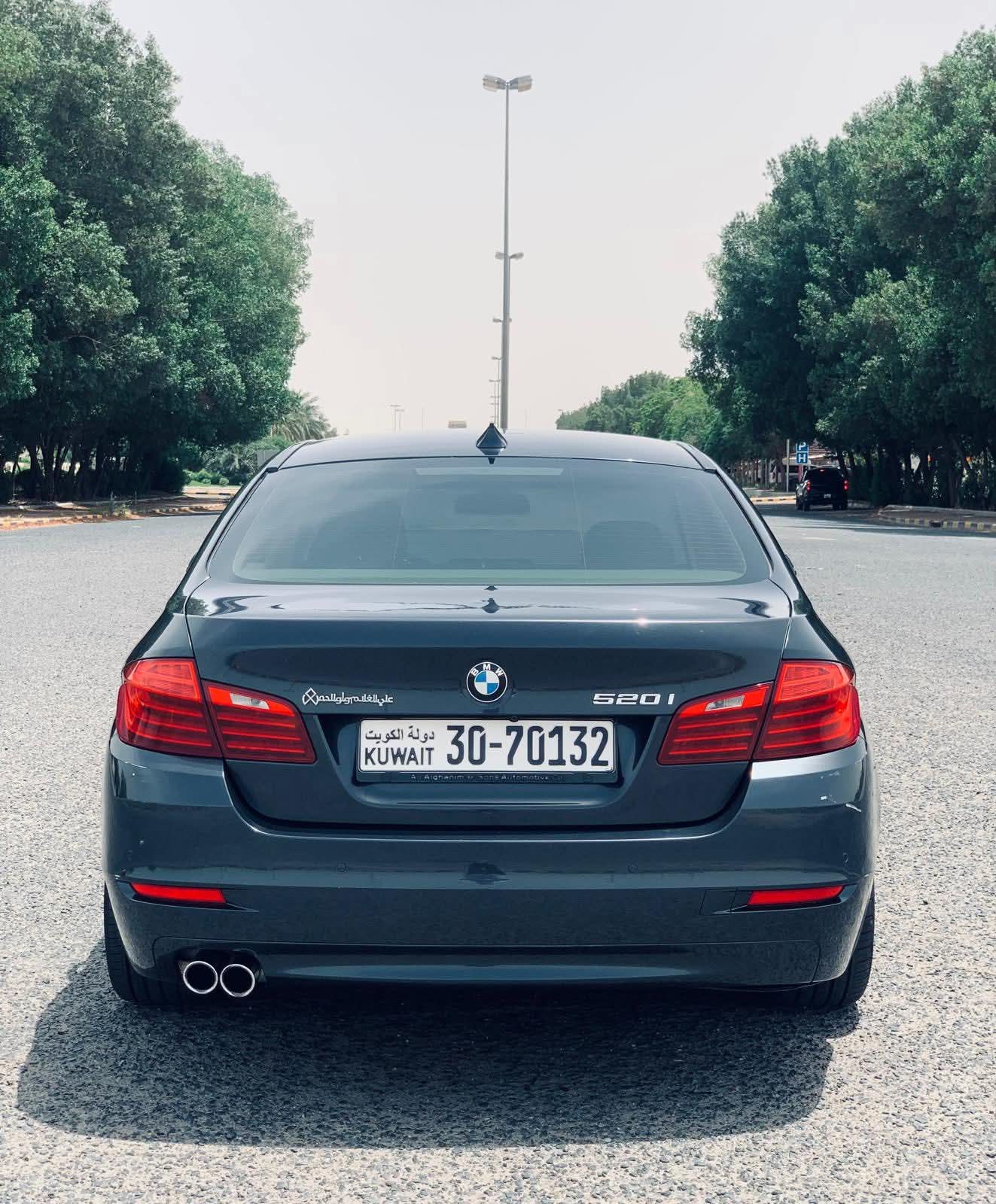 بي إم دبليو BMW 520i 2015  للبيع - صورة 2
