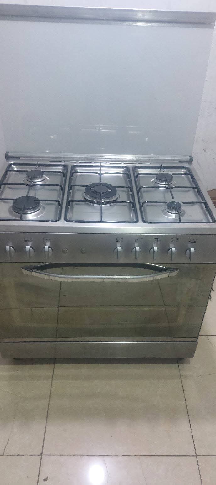 للبيع الطباخ استلس إيطالي مقاس 90x60