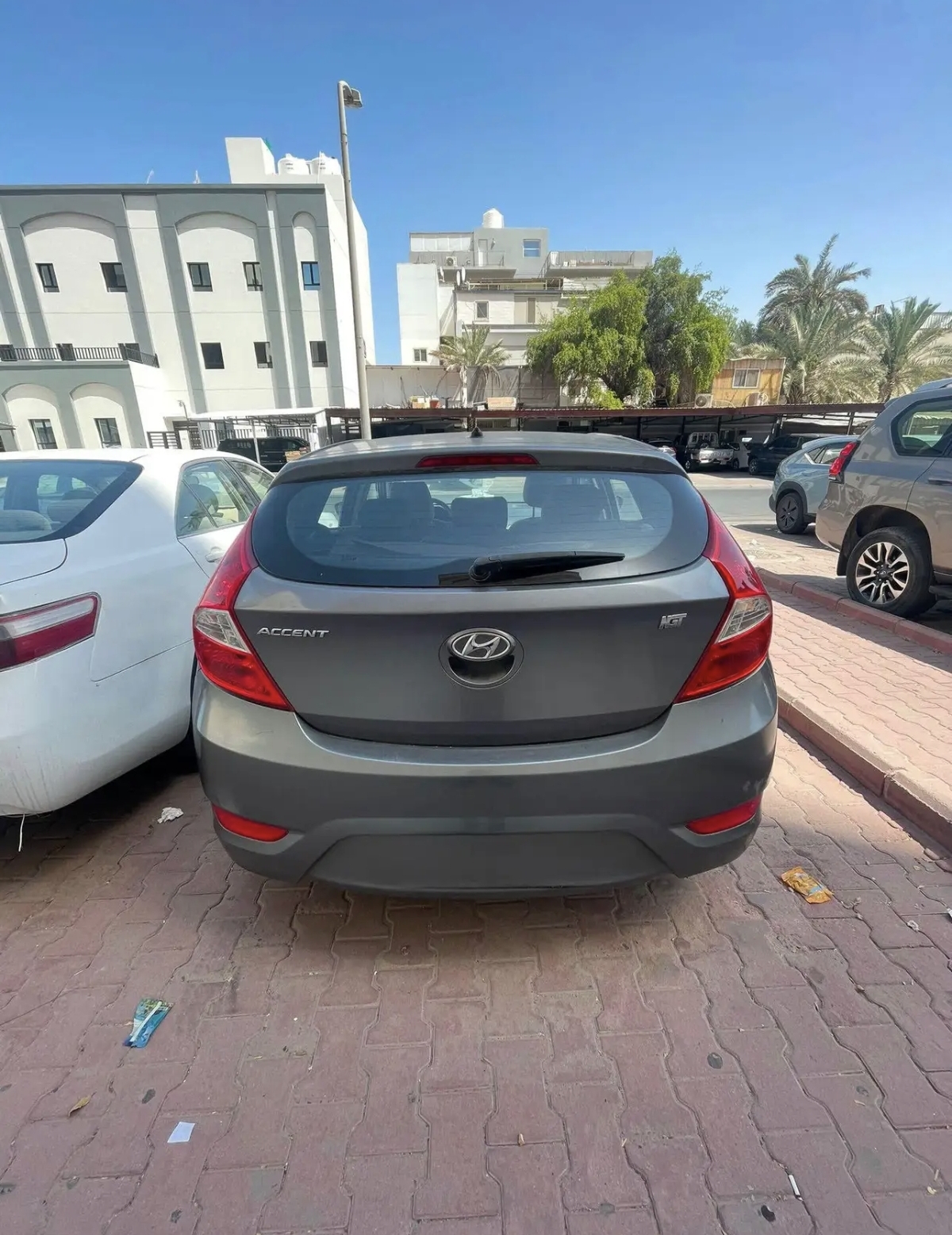 سيارة هيونداي اكسنت ، موديل ٢٠١٦ ، للبيع - صورة 2