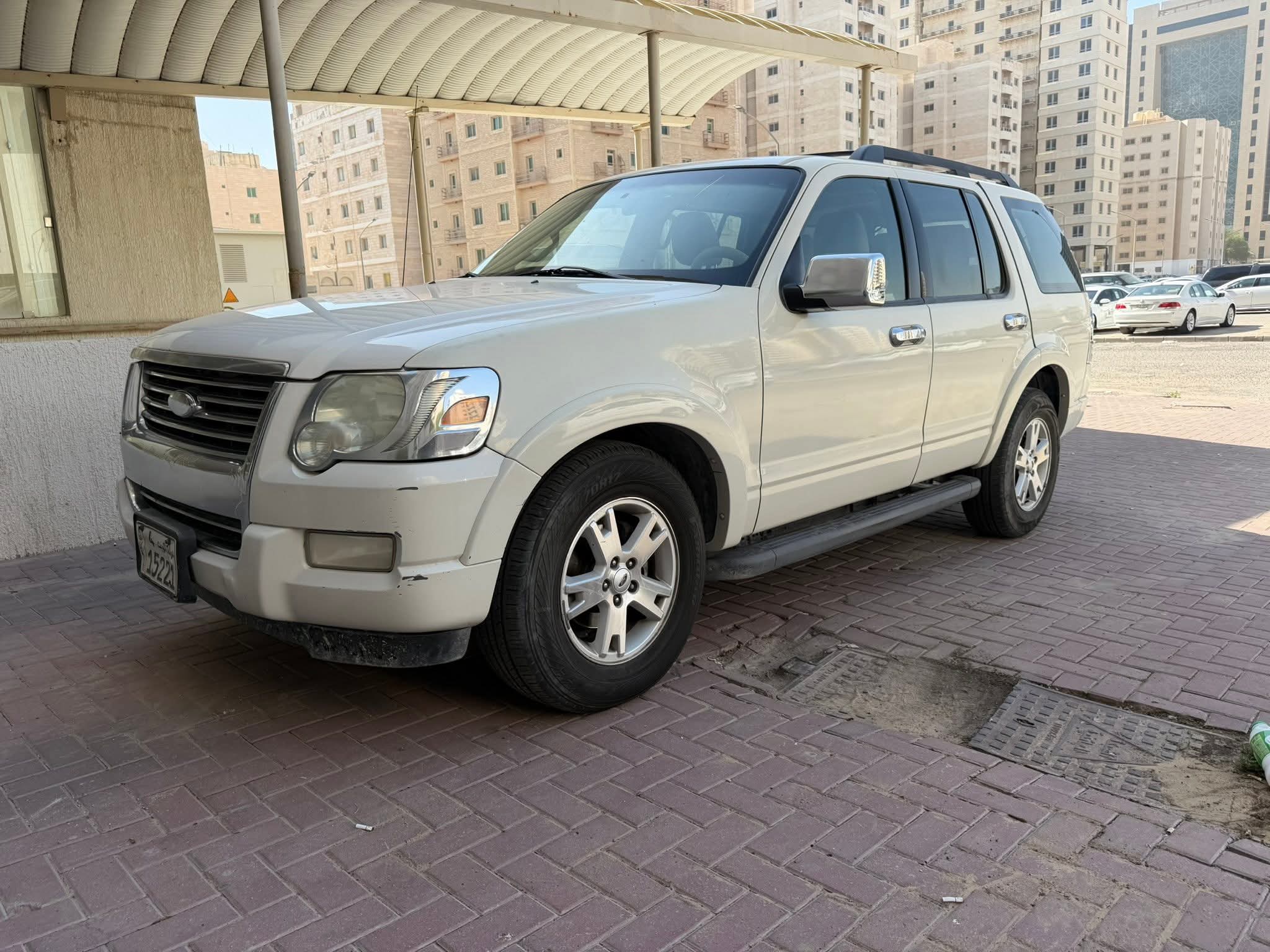 للبيع جيب فورد أكسبلور موديل 2010 - صورة 1