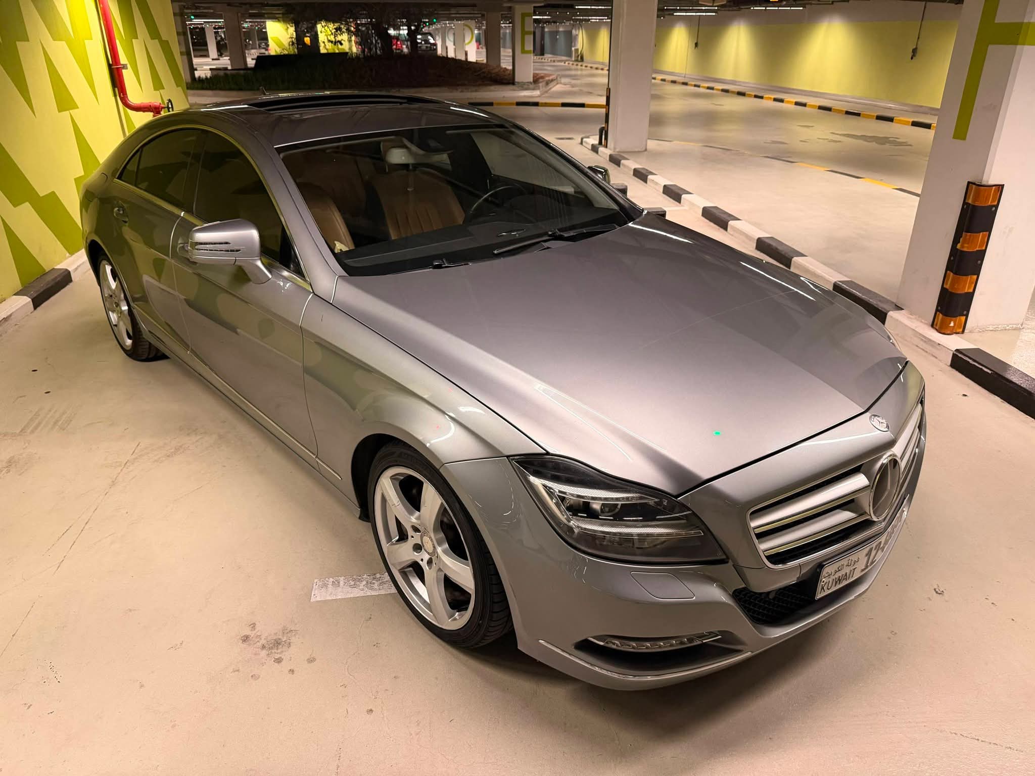 للبيع سياره مرسيدس CLS  350 مديل ٢٠١٣ - صورة 1