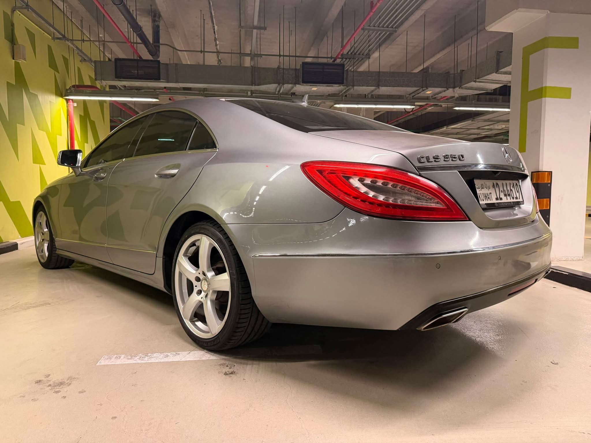للبيع سياره مرسيدس CLS  350 مديل ٢٠١٣ - صورة 4