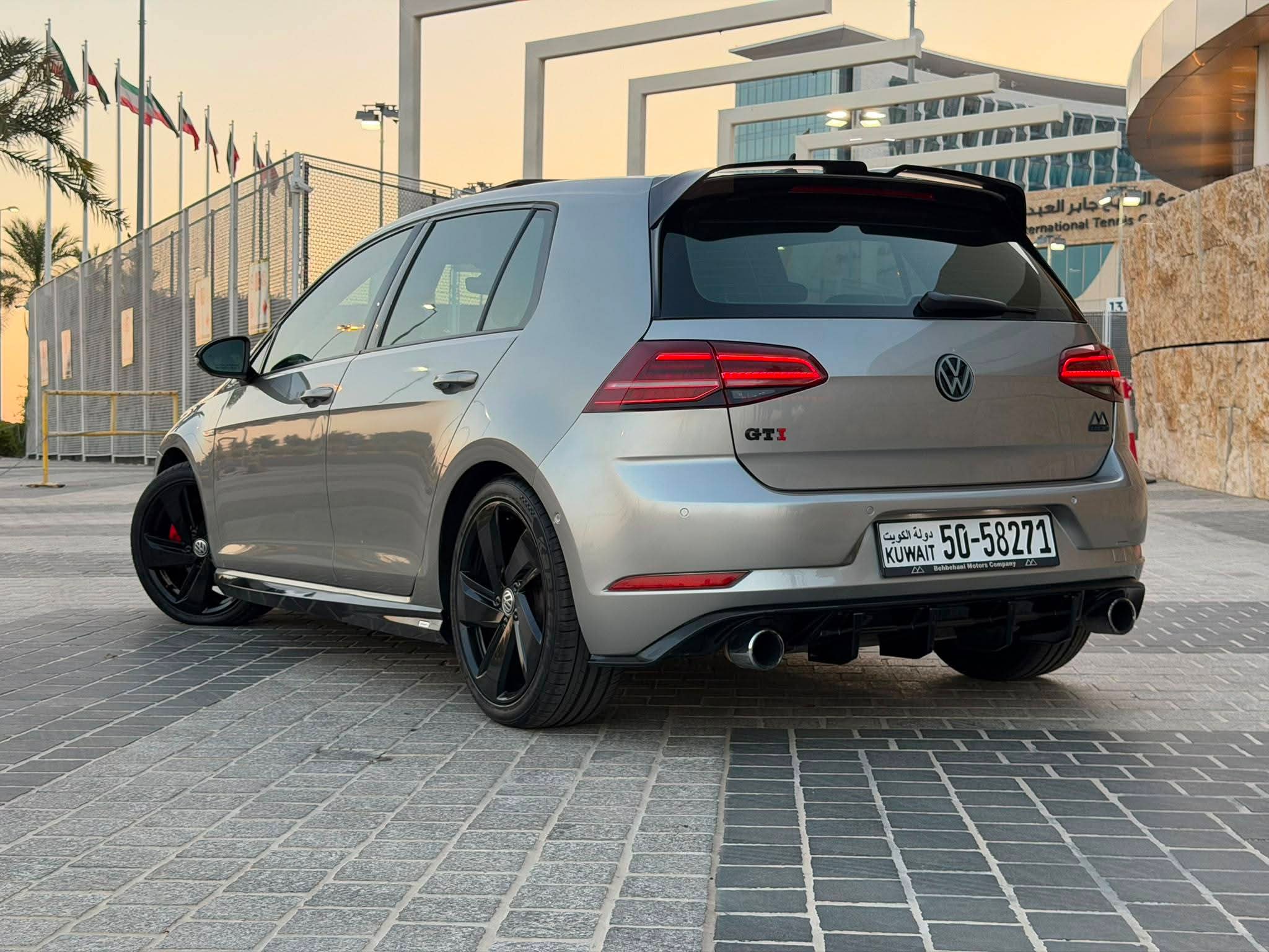 للبيع سياره جولف GTI مديل ٢٠١٨ - صورة 14