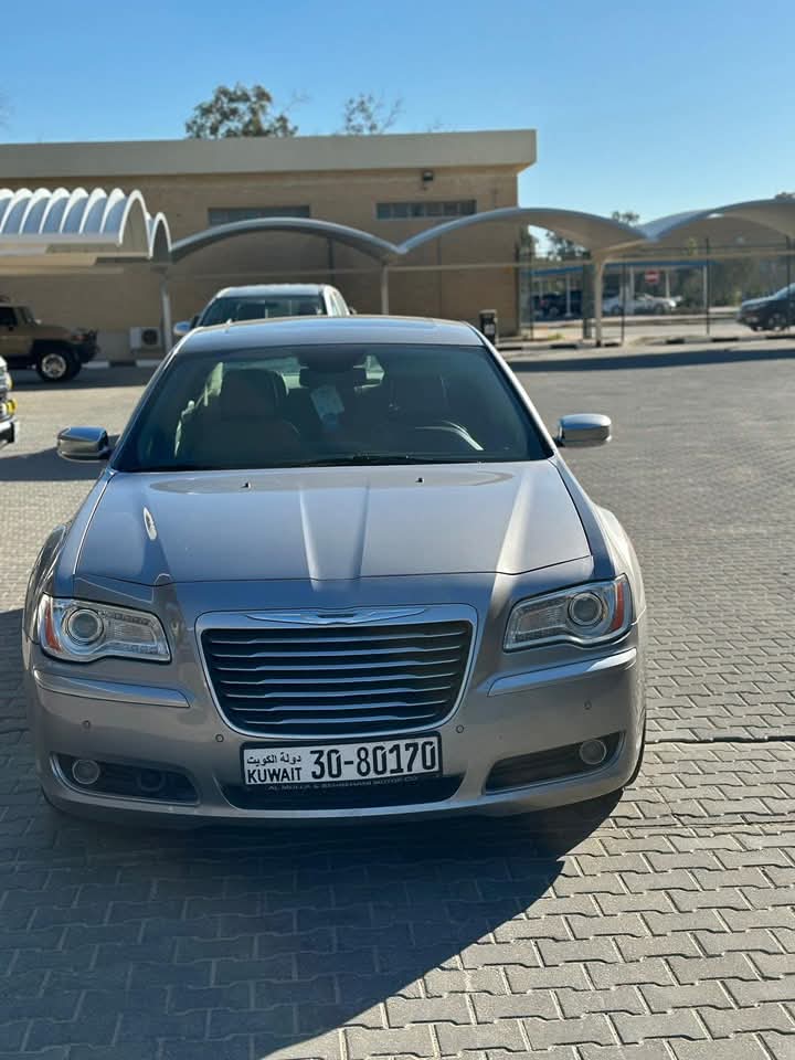 كرايزلر c300 موديل 2014 - صورة 3