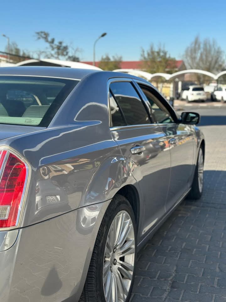 كرايزلر c300 موديل 2014 - صورة 8