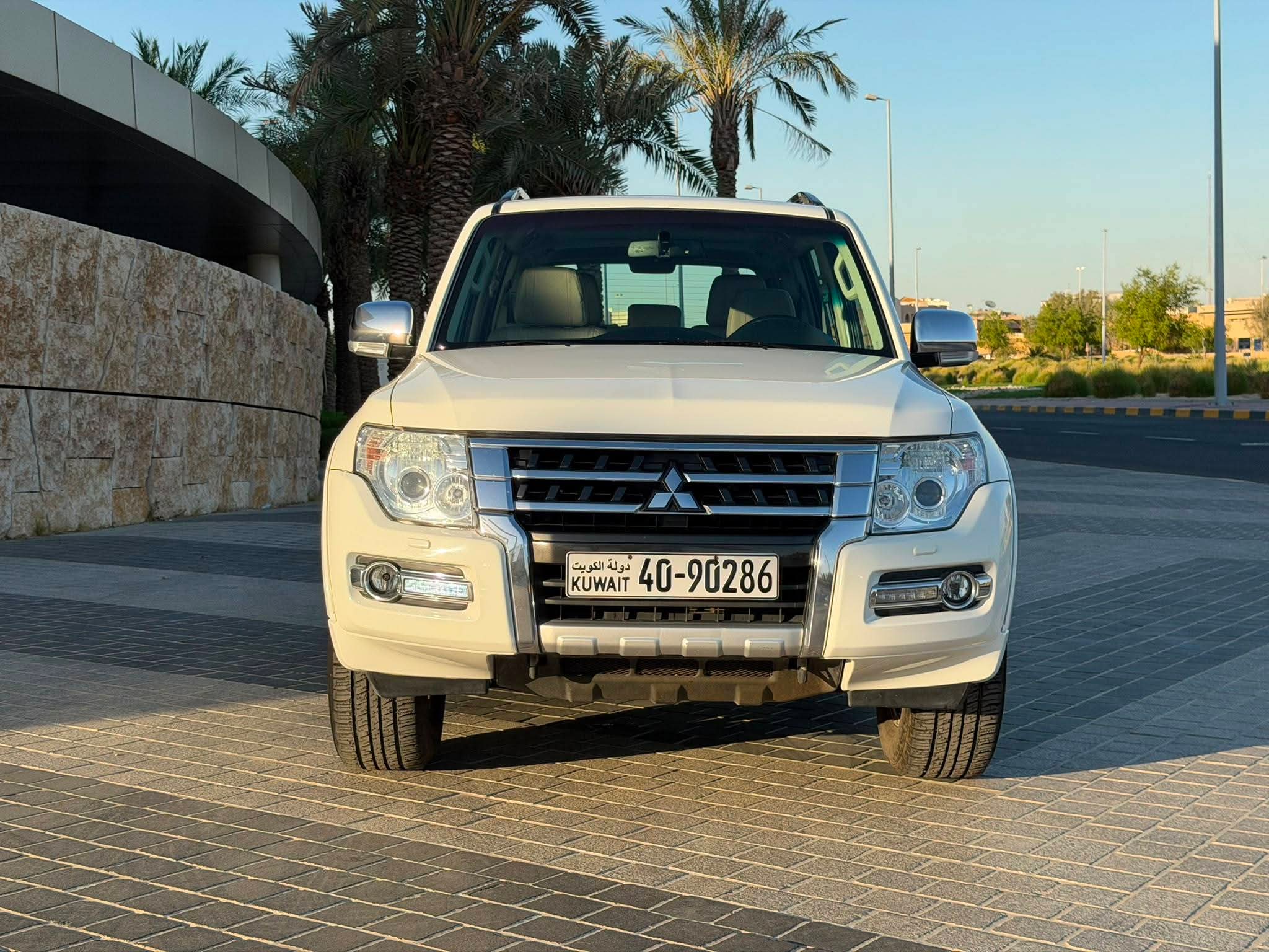للبيع جيب باجيرو مديل ٢٠١٧ - صورة 1