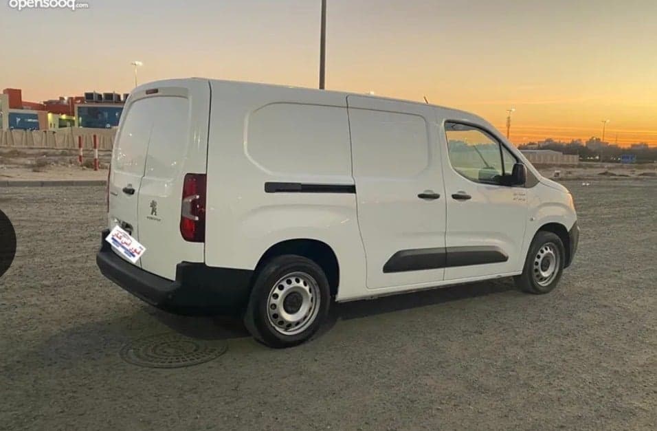 للبيع بيجو بوكس بارتنر 2023