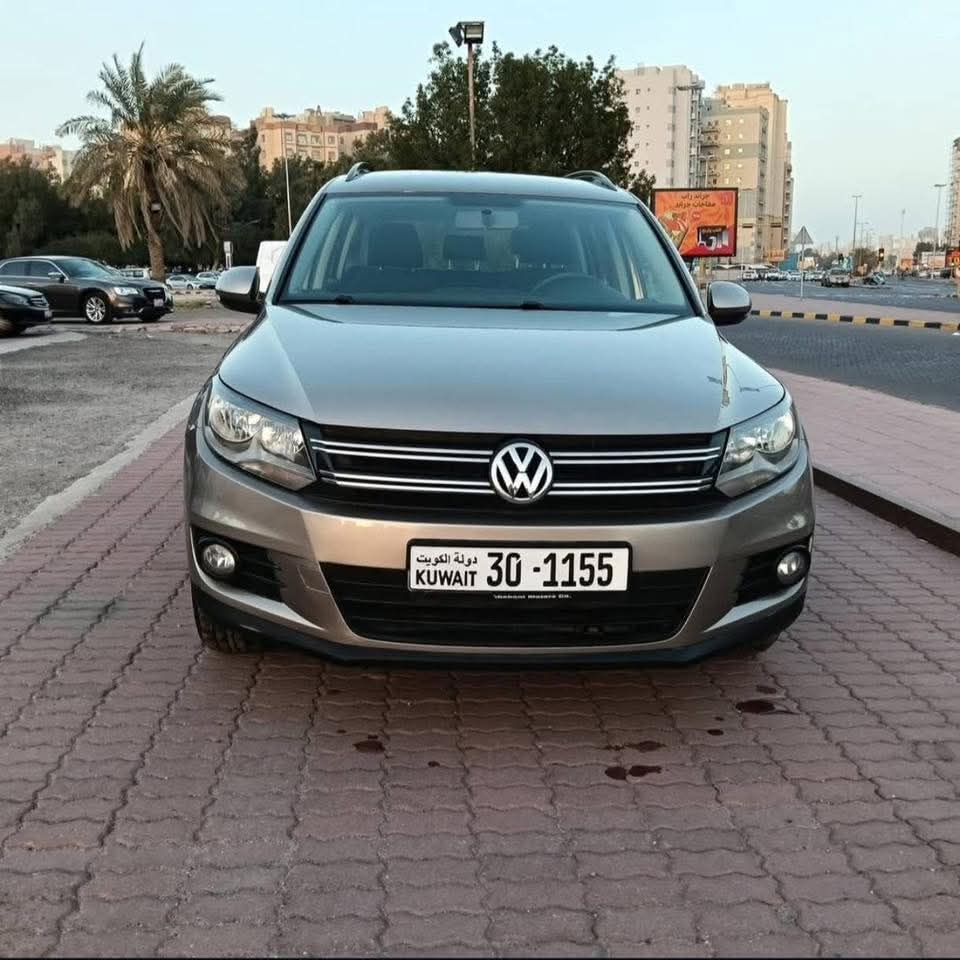 Volkswagen Tiguan 2014  2000CC بحالة ممتازة رنجات وسنسر و كاميرا خلفية و شاشة اندرويد عداد 134000