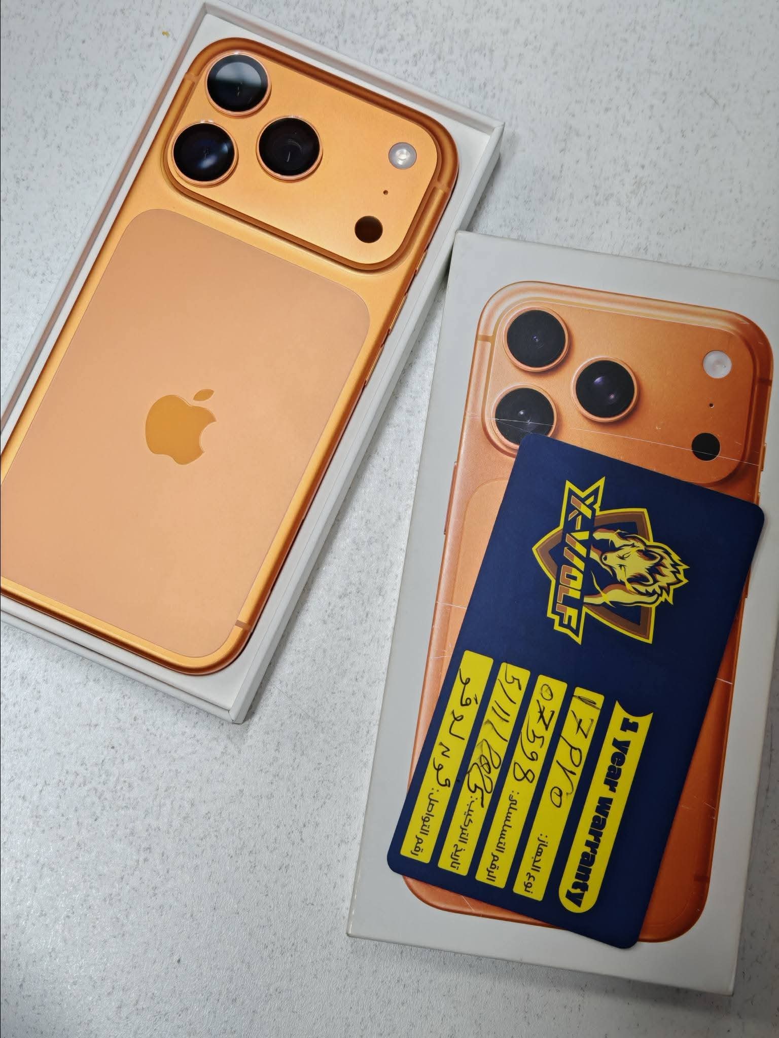 ايفون 17 برو لون برتقالي