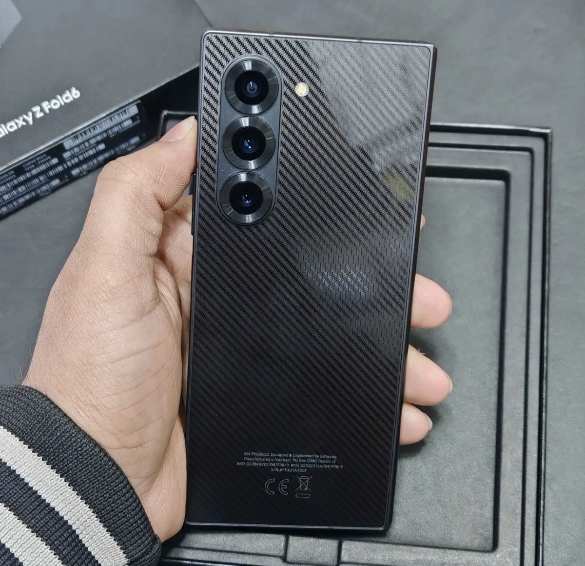 سامسونج جالاكسي زفولد 6 مساحة تخزين 256 جيجا بايت لون أسود